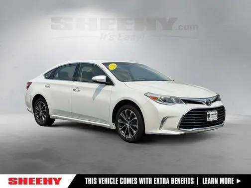 2016 Toyota Avalon XLE FWD photo