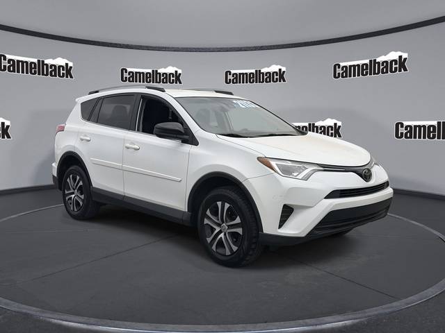 2018 Toyota RAV4 LE FWD photo