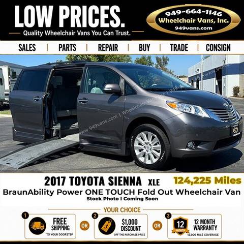 2017 Toyota Sienna XLE FWD photo