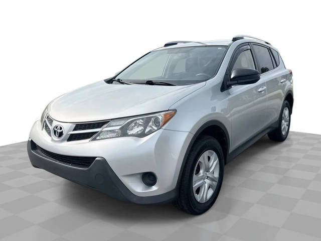 2015 Toyota RAV4 LE FWD photo