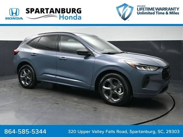 2023 Ford Escape ST-Line FWD photo