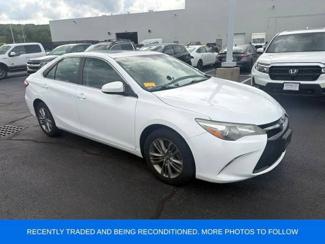 2017 Toyota Camry SE FWD photo
