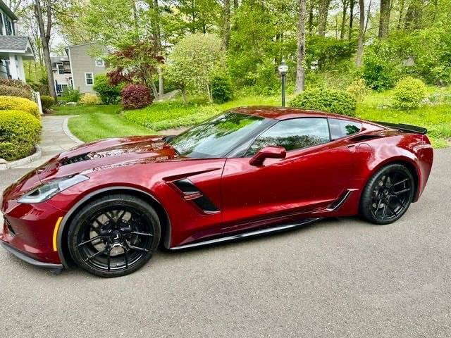 2017 Chevrolet Corvette Grand Sport 2LT RWD photo