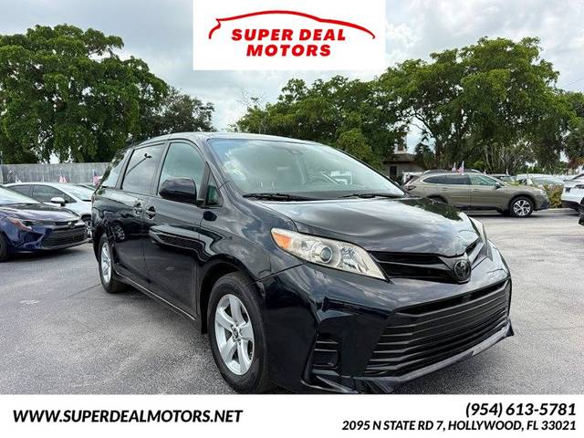 2019 Toyota Sienna L FWD photo