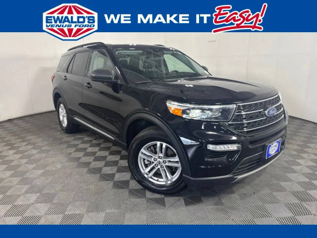 2022 Ford Explorer XLT 4WD photo