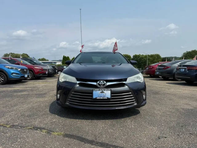 2015 Toyota Camry LE FWD photo