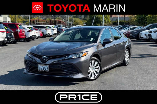 2018 Toyota Camry Hybrid LE FWD photo