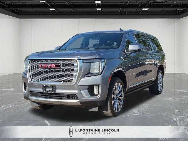 2022 GMC Yukon XL Denali 4WD photo