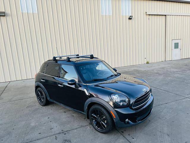 2015 MINI Countryman  FWD photo