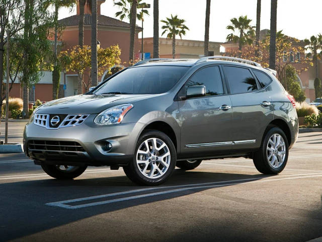 2015 Nissan Rogue Select S FWD photo