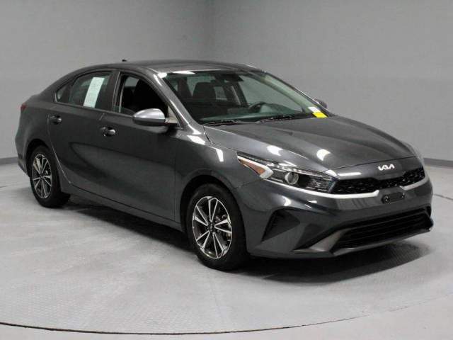 2023 Kia Forte LXS FWD photo