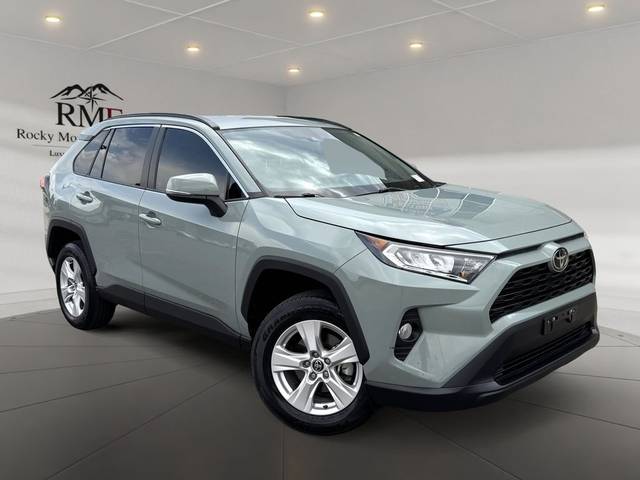 2021 Toyota RAV4 XLE AWD photo