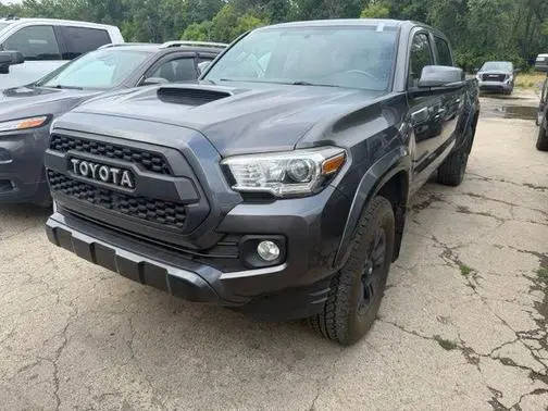2017 Toyota Tacoma TRD Sport 4WD photo