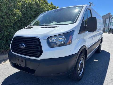 2019 Ford Transit Van RWD photo