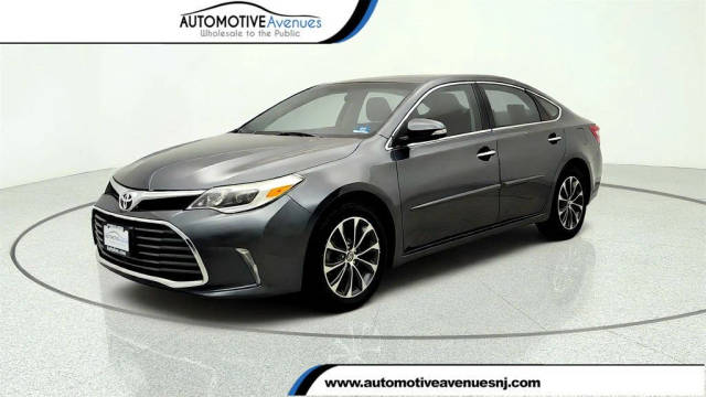 2016 Toyota Avalon  FWD photo