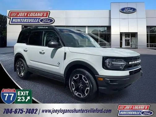 2021 Ford Bronco Sport Outer Banks 4WD photo