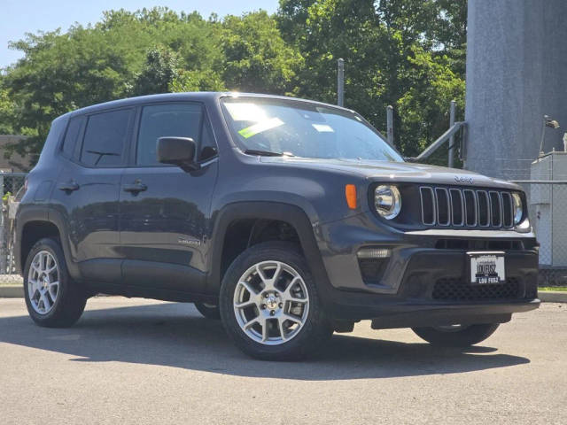 2023 Jeep Renegade Latitude 4WD photo