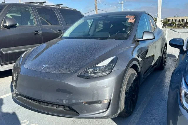 2022 Tesla Model Y Performance AWD photo