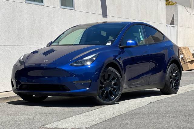 2022 Tesla Model Y Long Range AWD photo