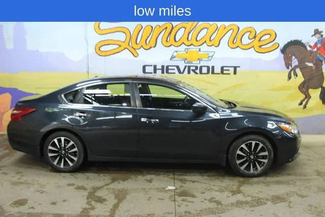 2018 Nissan Altima 2.5 SV FWD photo