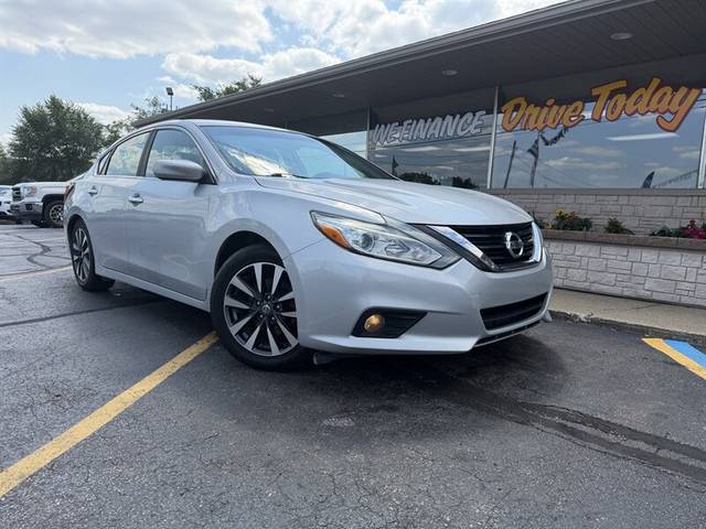 2017 Nissan Altima 2.5 SV FWD photo