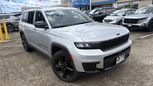 2023 Jeep Grand Cherokee L Altitude RWD photo