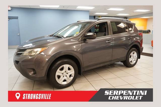 2015 Toyota RAV4 LE AWD photo