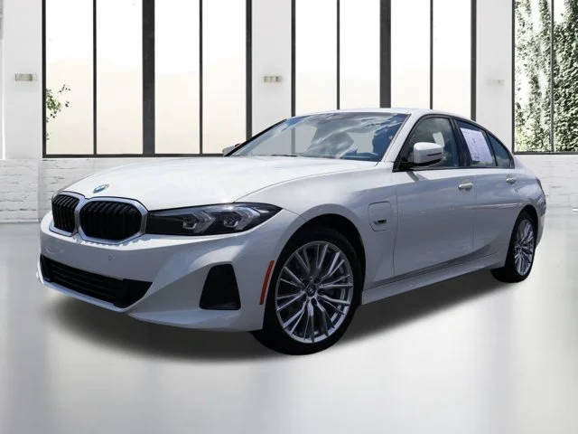 2023 BMW 3 Series 330e RWD photo