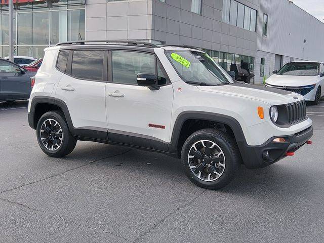 2023 Jeep Renegade Trailhawk 4WD photo