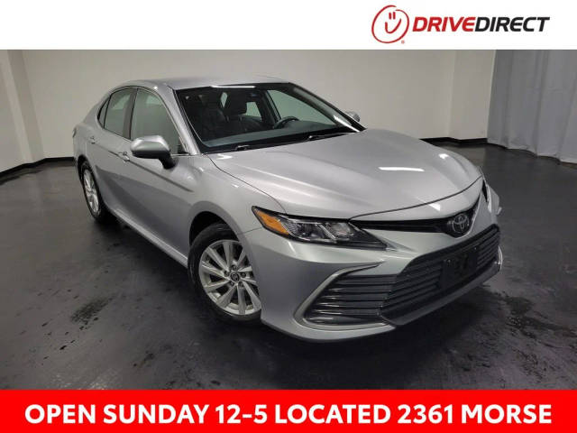 2023 Toyota Camry LE FWD photo