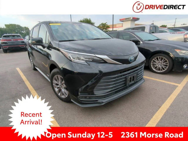 2021 Toyota Sienna LE AWD photo