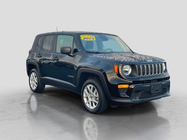 2023 Jeep Renegade Latitude 4WD photo