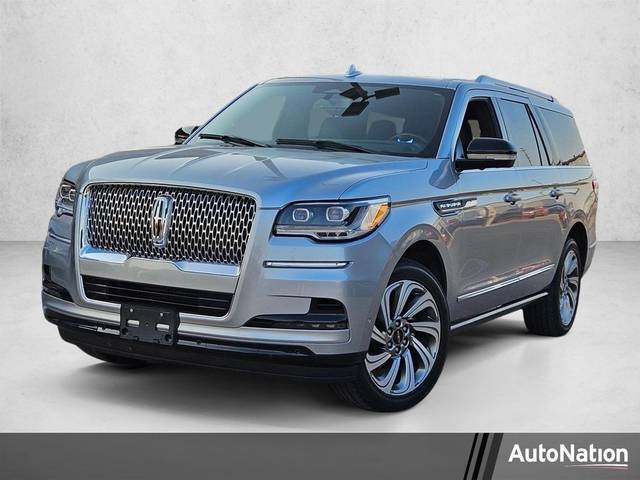 2023 Lincoln Navigator L Reserve 4WD photo