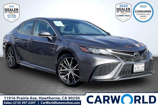 2022 Toyota Camry SE FWD photo
