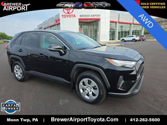 2023 Toyota RAV4 LE AWD photo