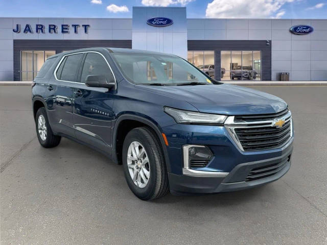 2022 Chevrolet Traverse LS FWD photo