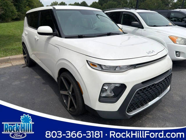 2022 Kia Soul LX FWD photo