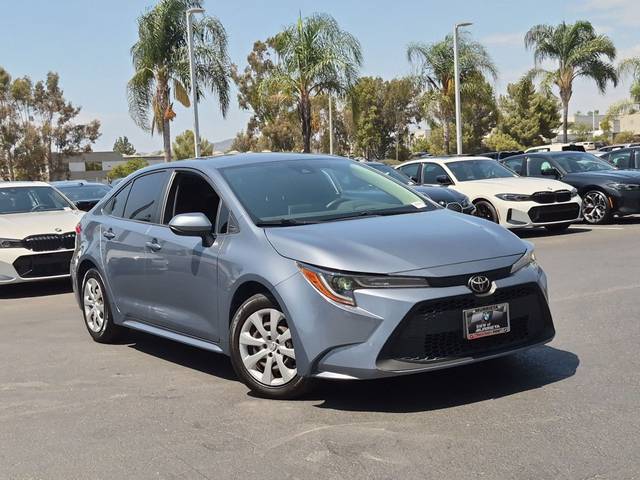 2021 Toyota Corolla LE FWD photo