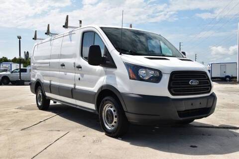 2017 Ford Transit Van  RWD photo