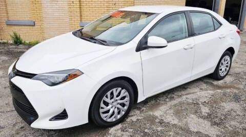 2018 Toyota Corolla LE FWD photo