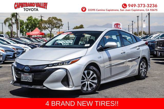 2020 Toyota Prius Prime XLE FWD photo