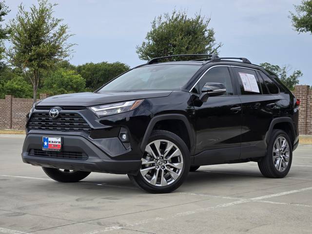 2022 Toyota RAV4 XLE Premium FWD photo