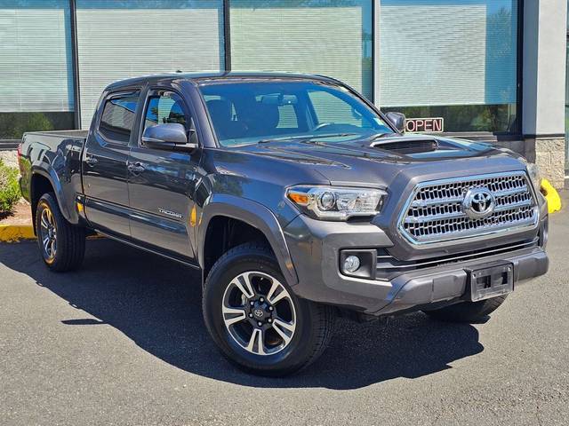 2016 Toyota Tacoma TRD Sport 4WD photo