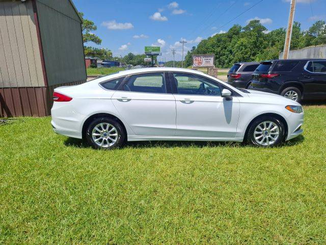 2017 Ford Fusion S FWD photo