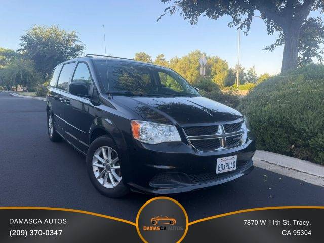 2016 Dodge Grand Caravan SXT FWD photo