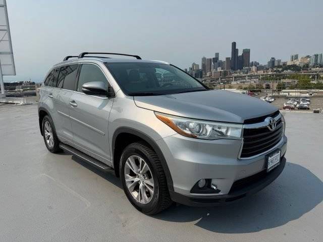 2015 Toyota Highlander XLE AWD photo