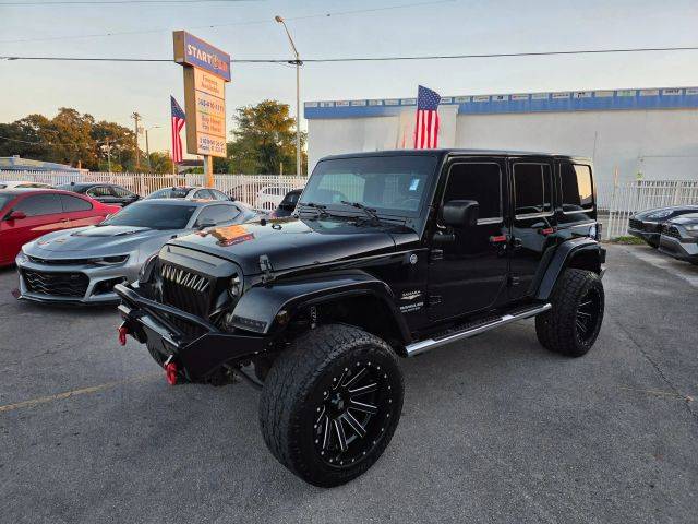 2015 Jeep Wrangler Unlimited Sahara 4WD photo