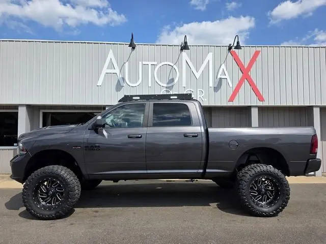 2018 Ram 1500 Night 4WD photo