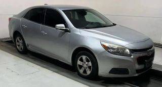 2016 Chevrolet Malibu LT FWD photo