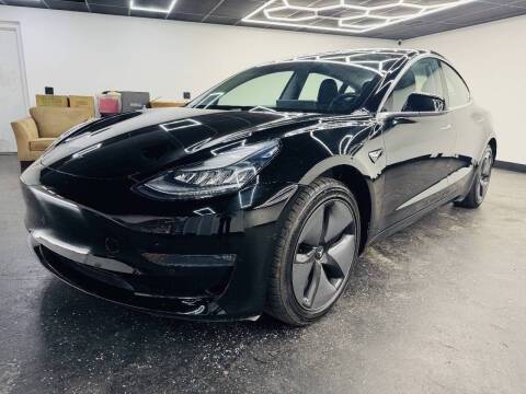 2019 Tesla Model 3 Standard Range Plus RWD photo